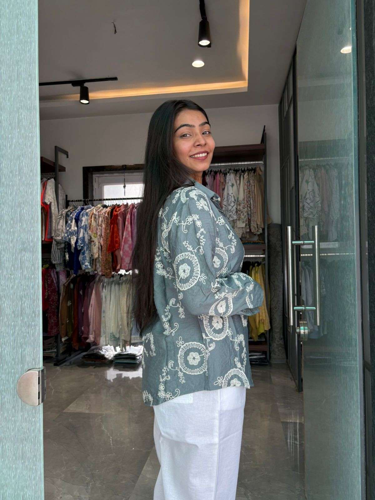 Embroidered viscose shirt