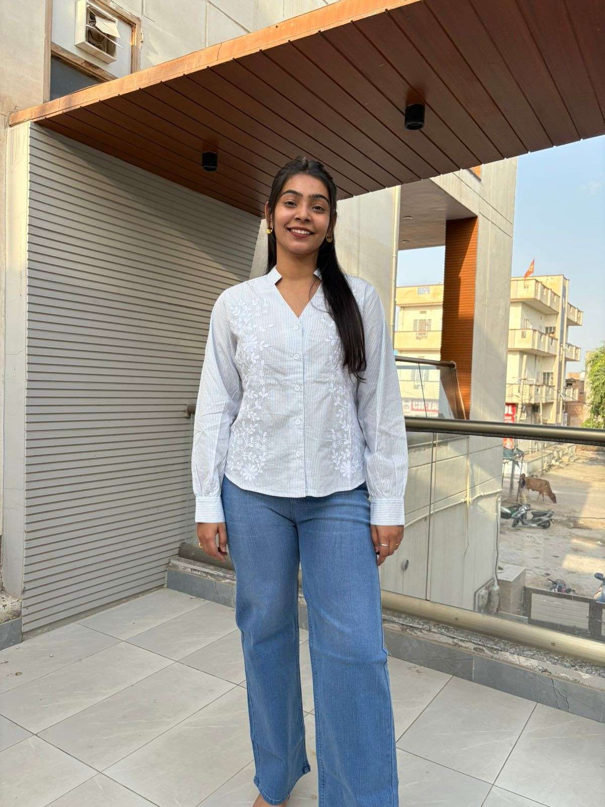 Cotton embroidered stripe shirt