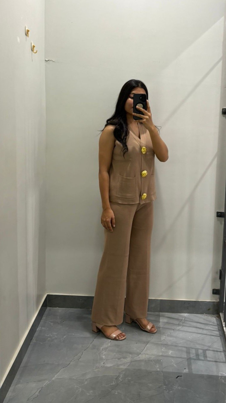 Sleeveless knitted coordset