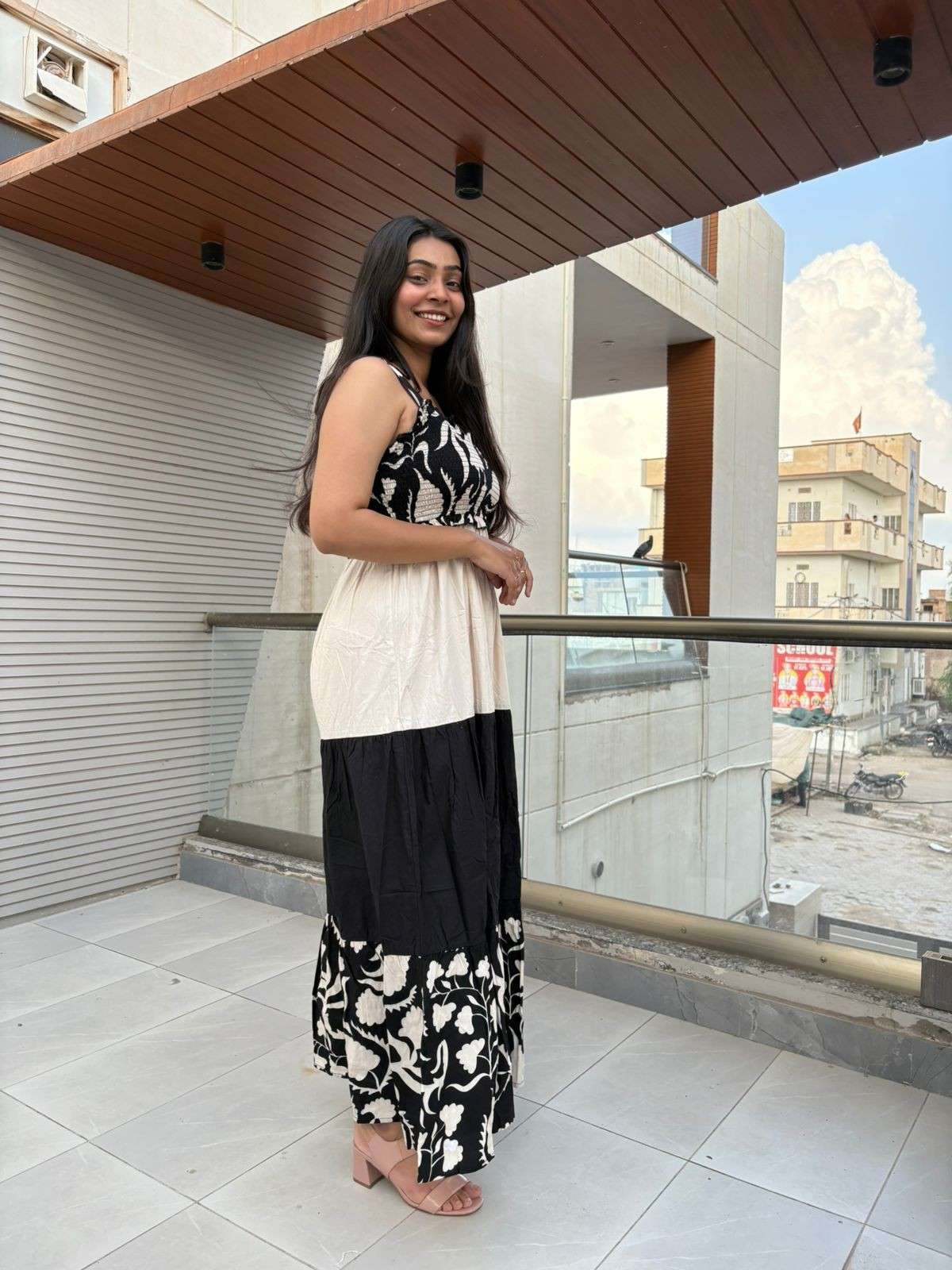 Cotton printed strap gown