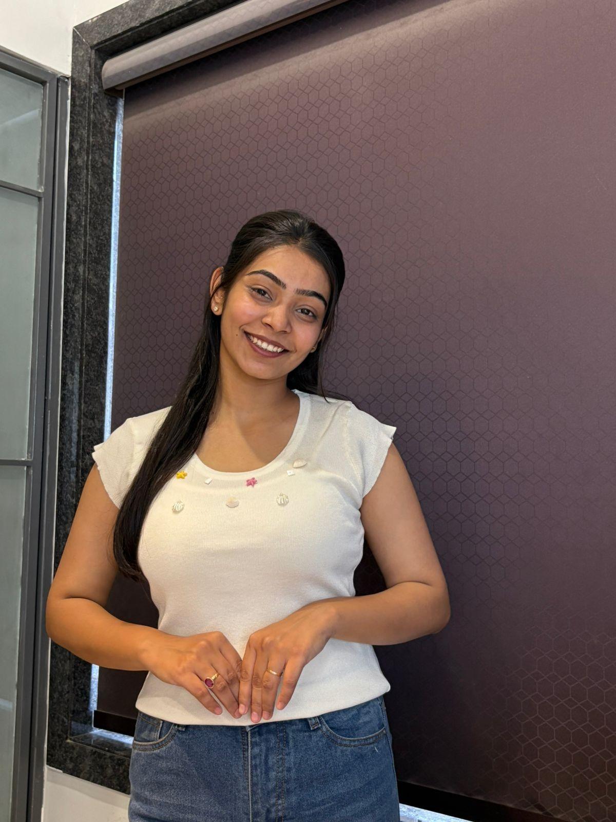 Knitted sea shell top