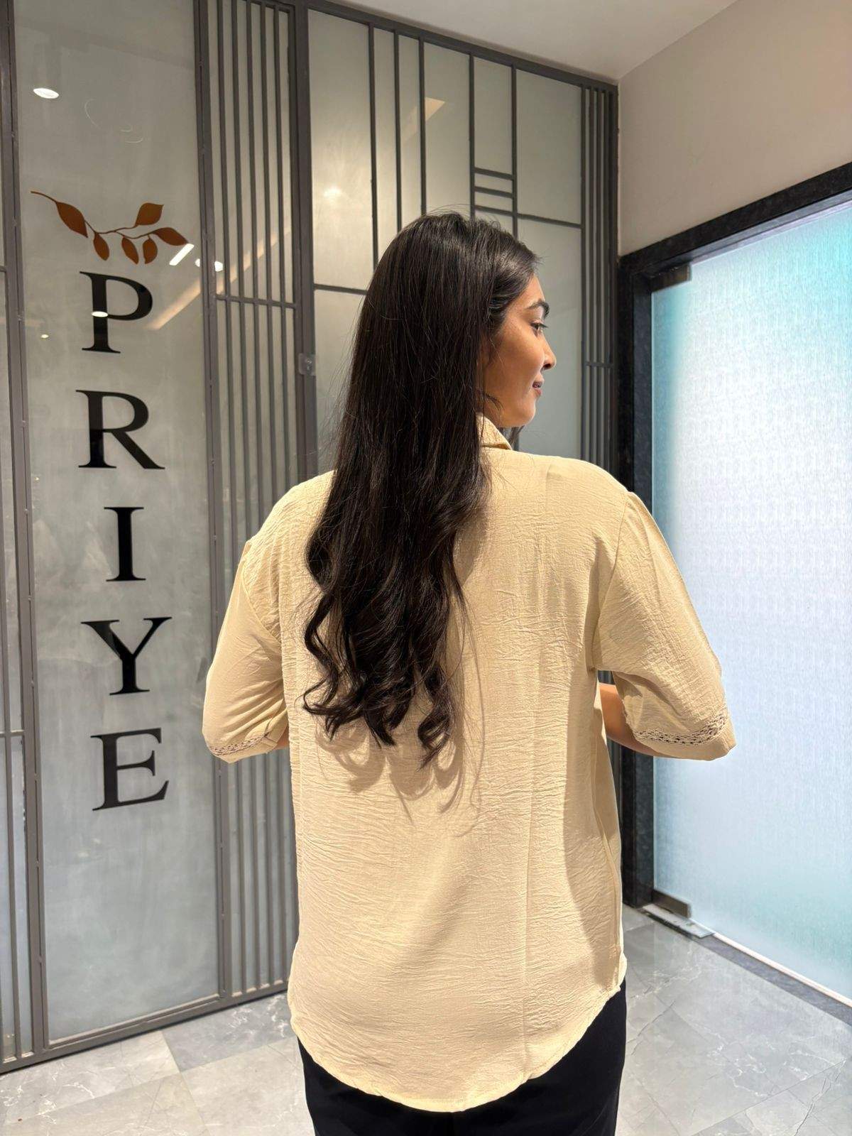 Solid loose fit shirt