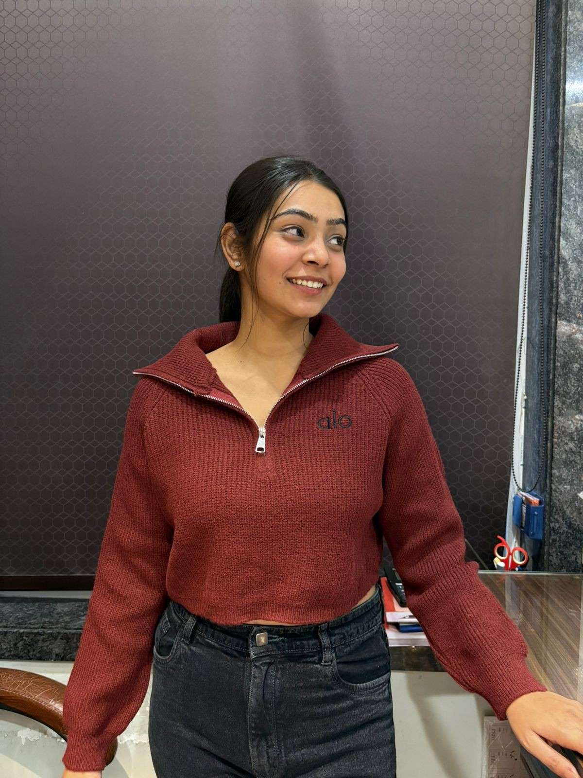 Crop zipped pullover