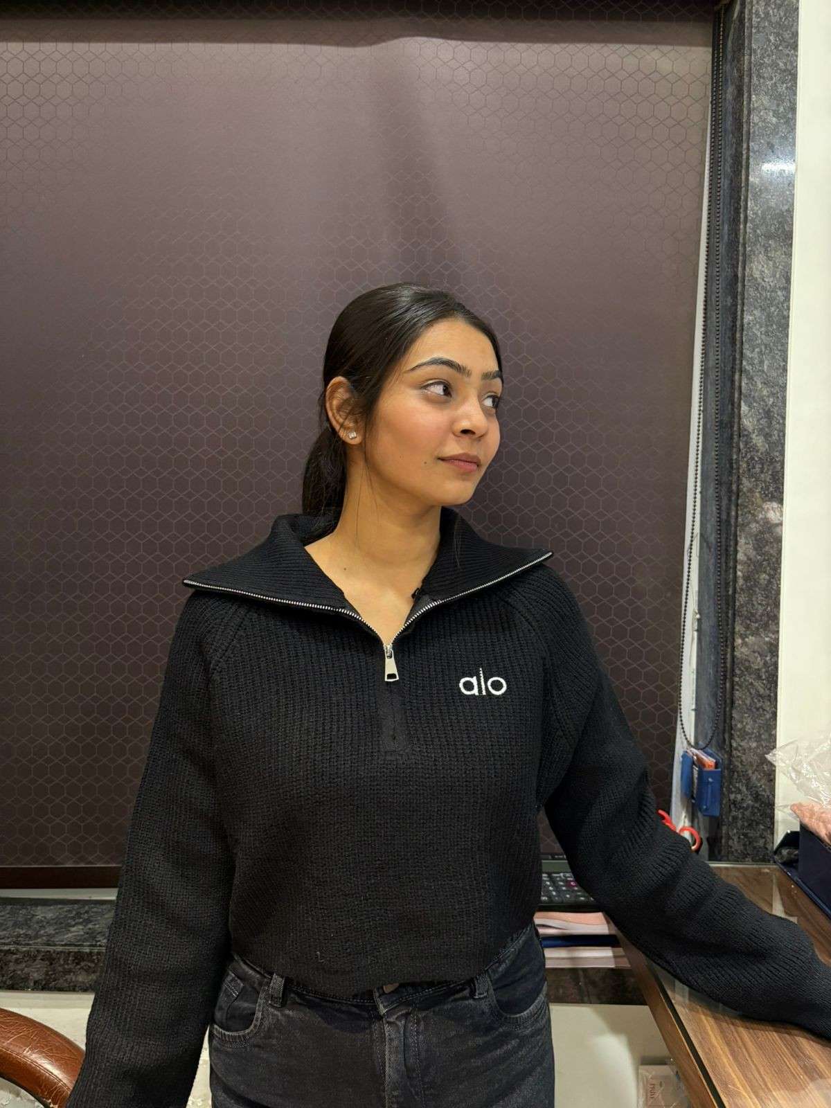 Crop zipped pullover