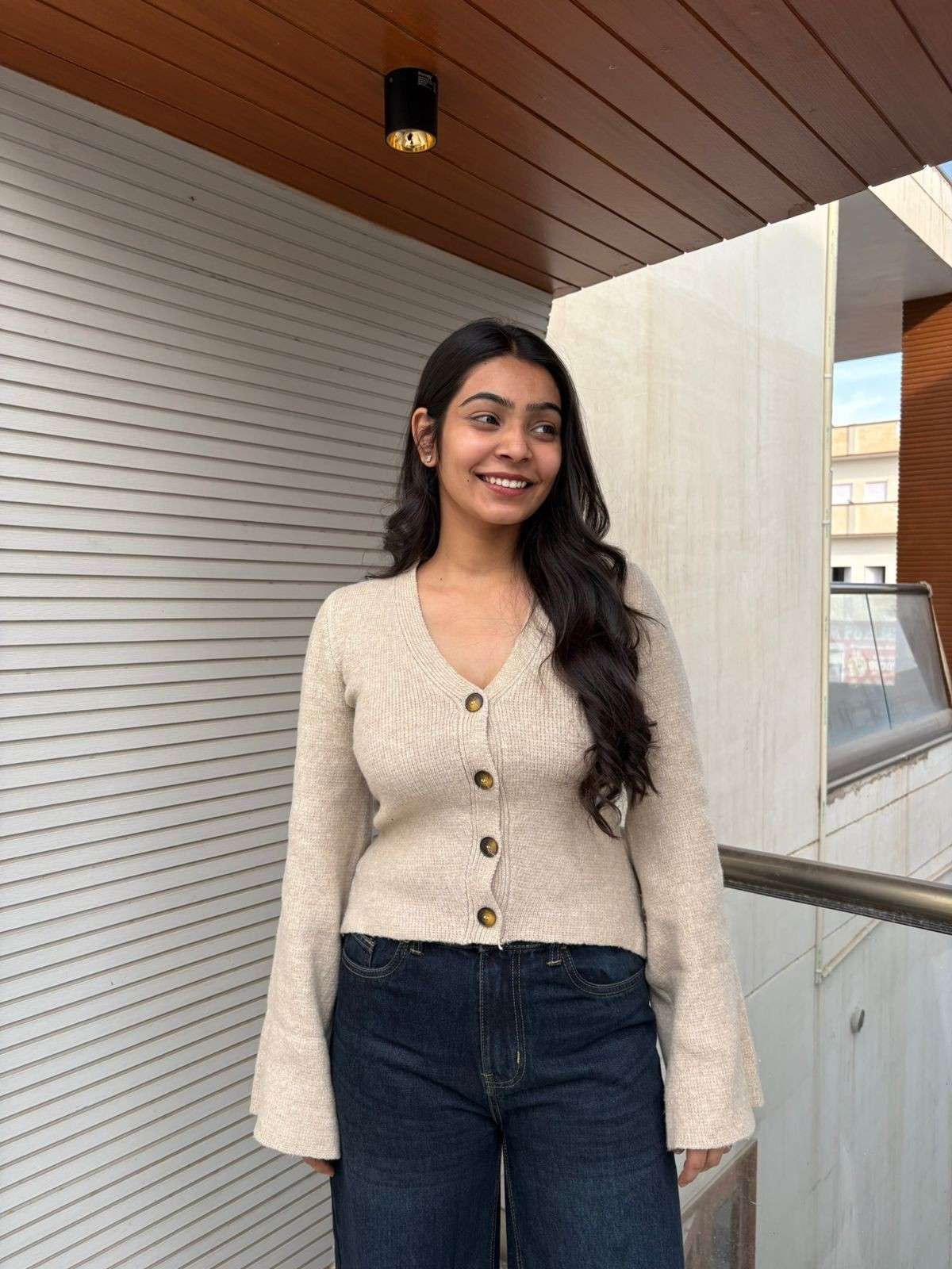 Woolen bell sleeves top