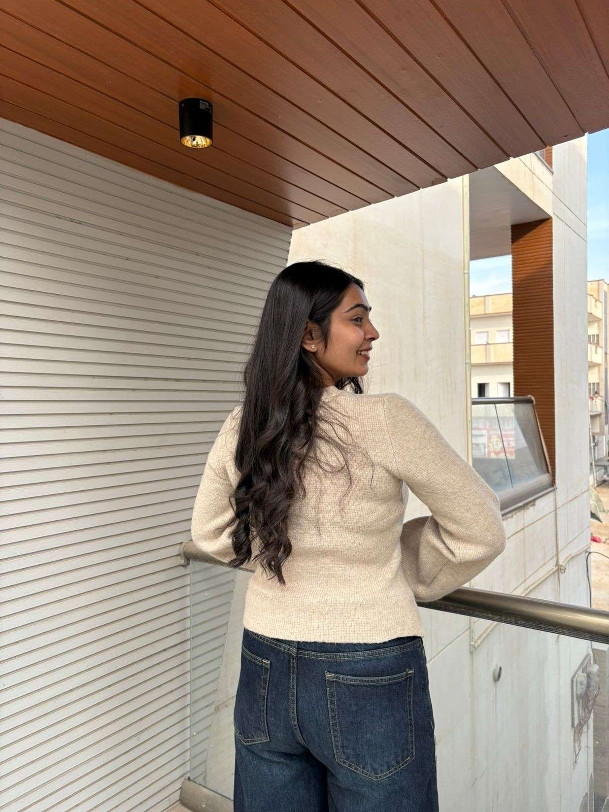 Woolen bell sleeves top