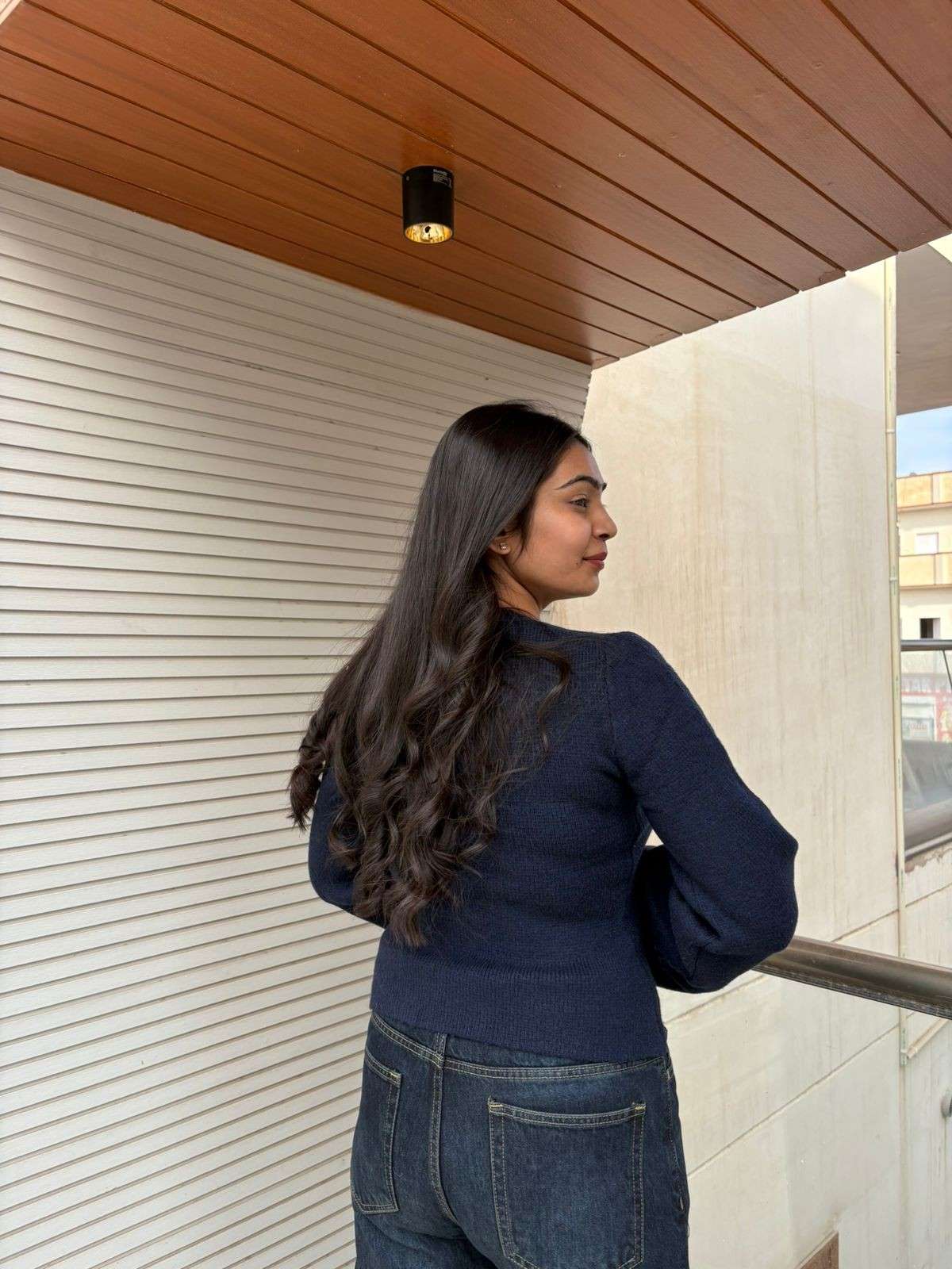 Woolen bell sleeves top