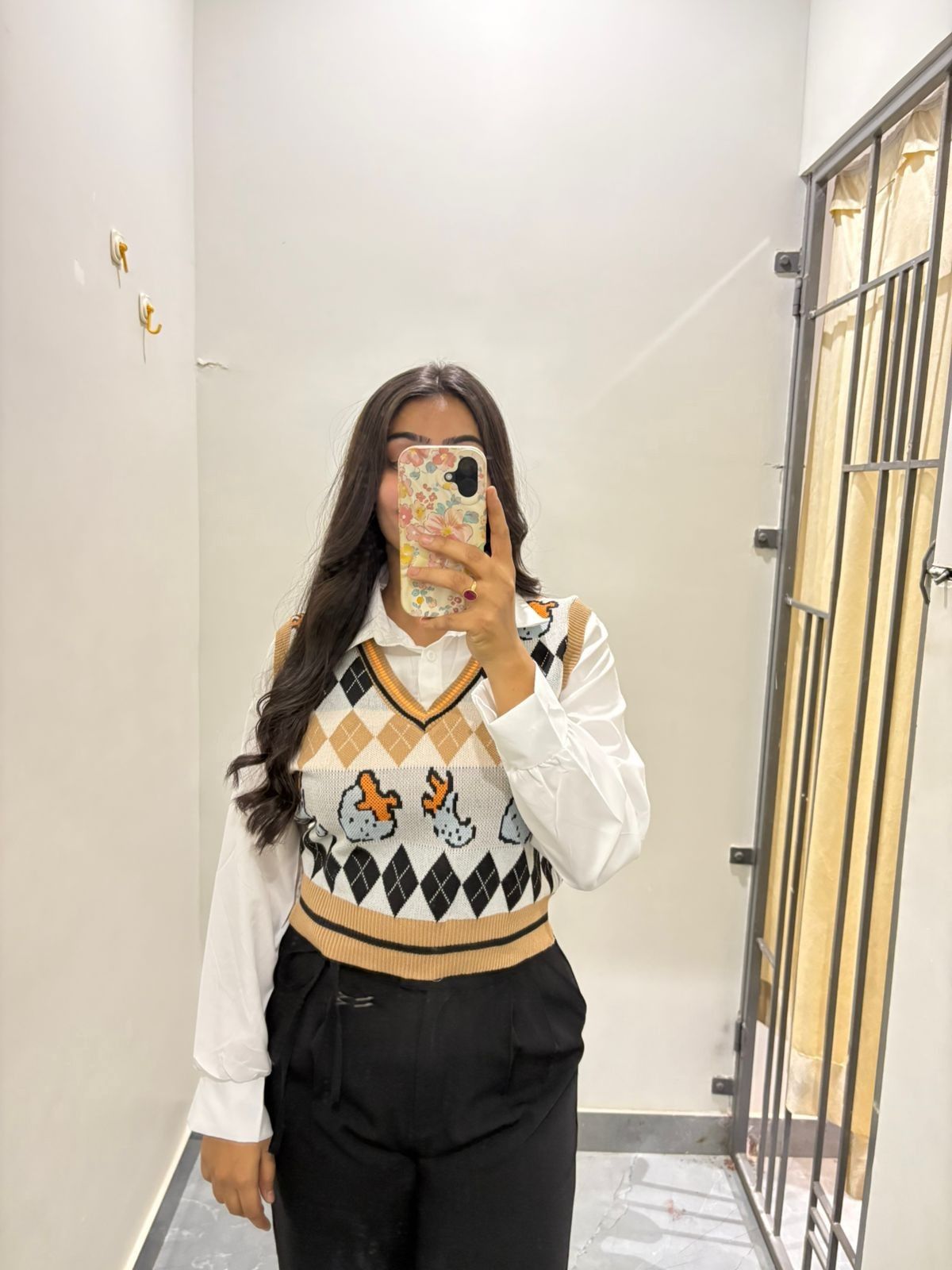 Collared knitted vest top