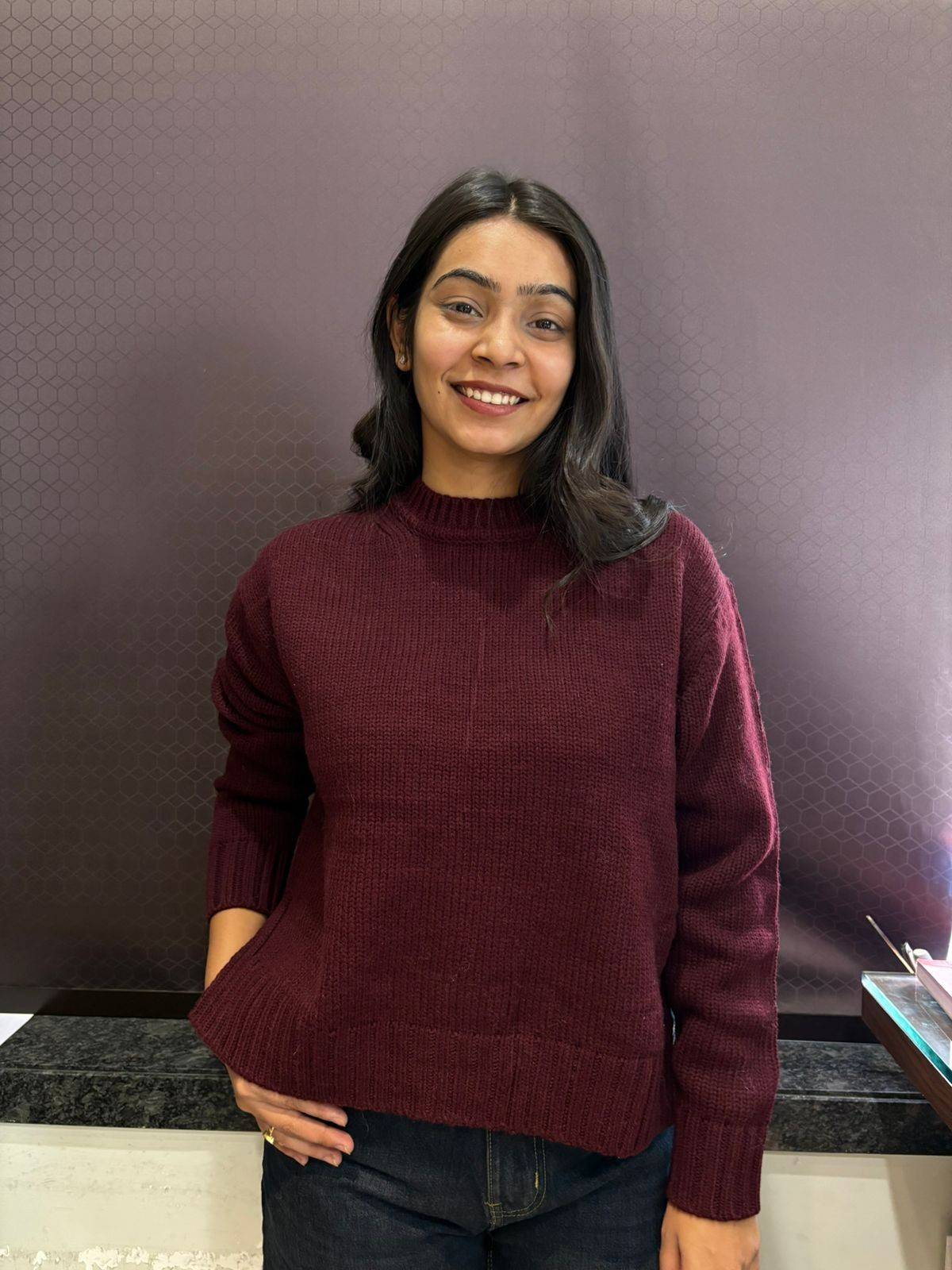 Maroon solid side cut pullover