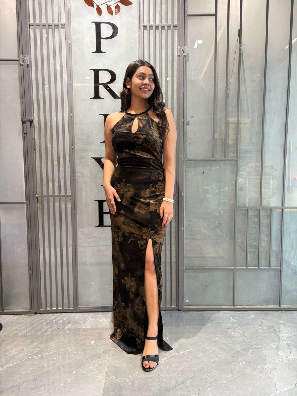 Bodycon halter neck side slit dress