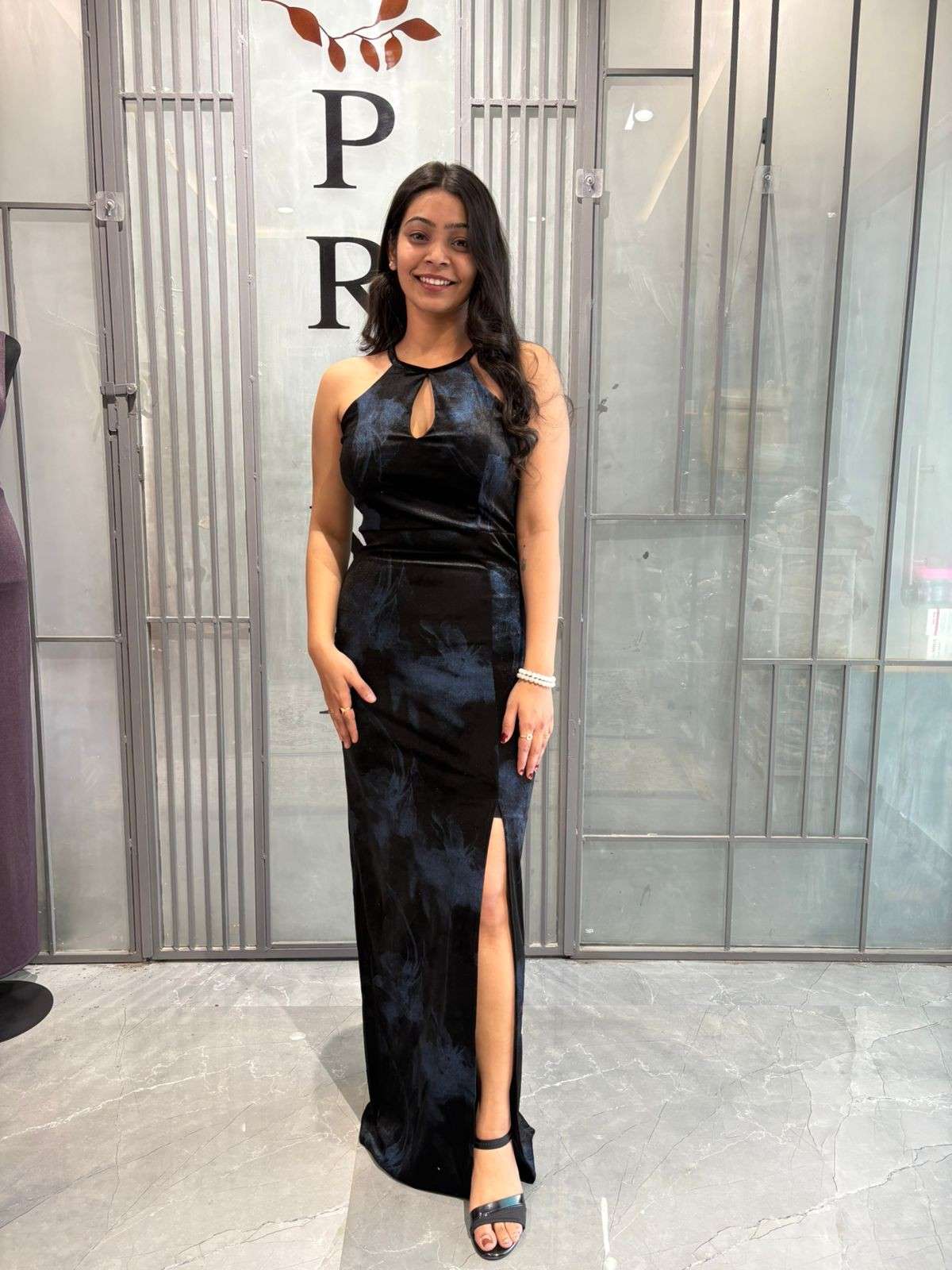 Bodycon halter neck side slit dress