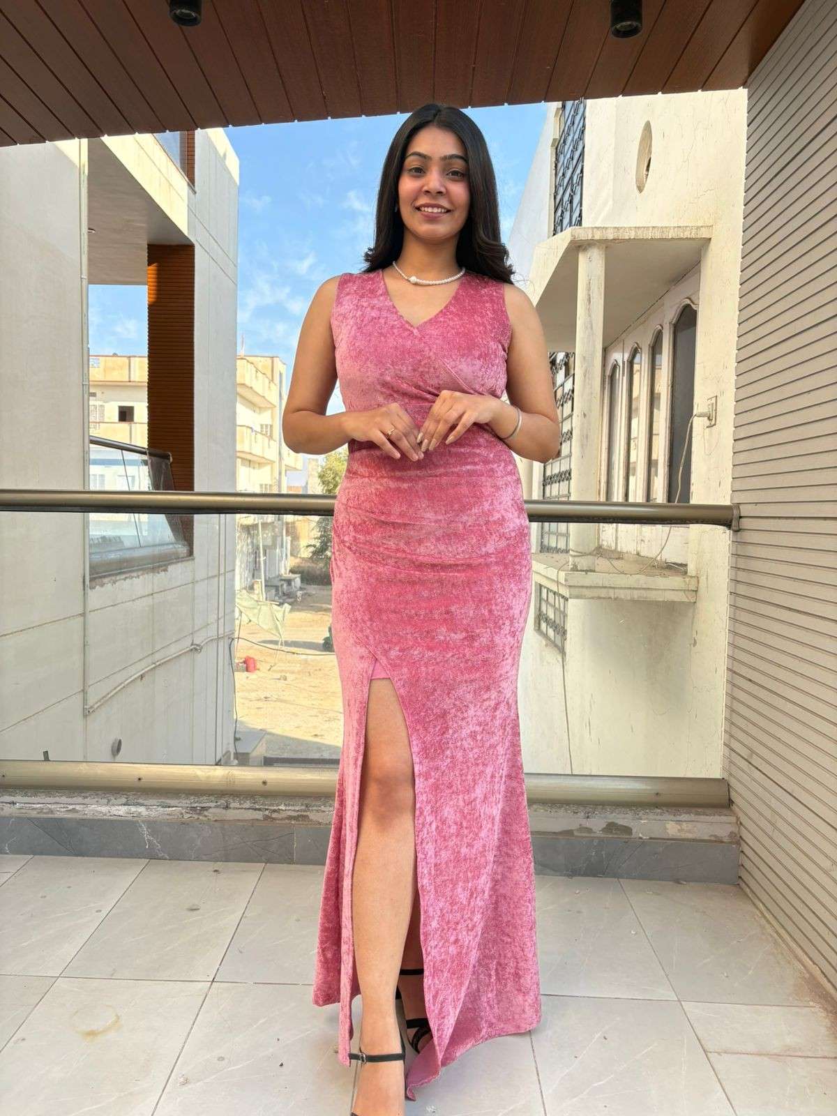 Bodycon cocktail velvet dress