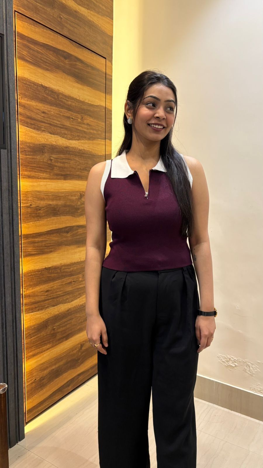 Sleeveless knitted  Top