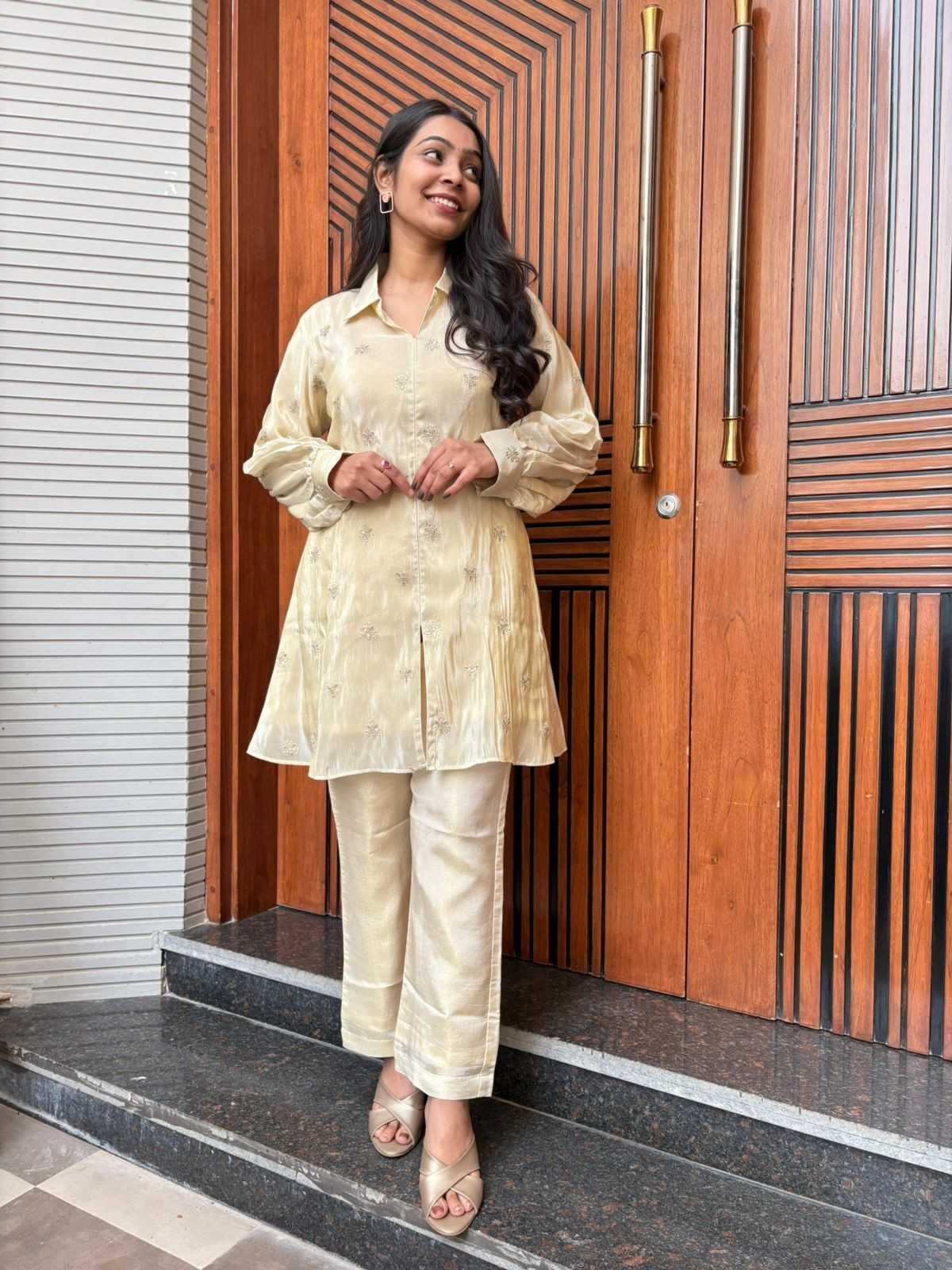 Sunehri Tissue Coord Set