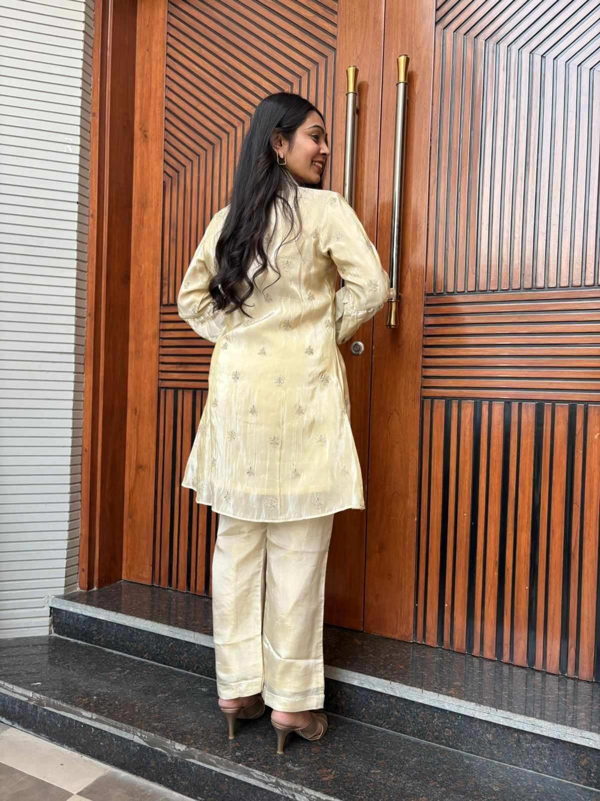 Sunehri Tissue Coord Set