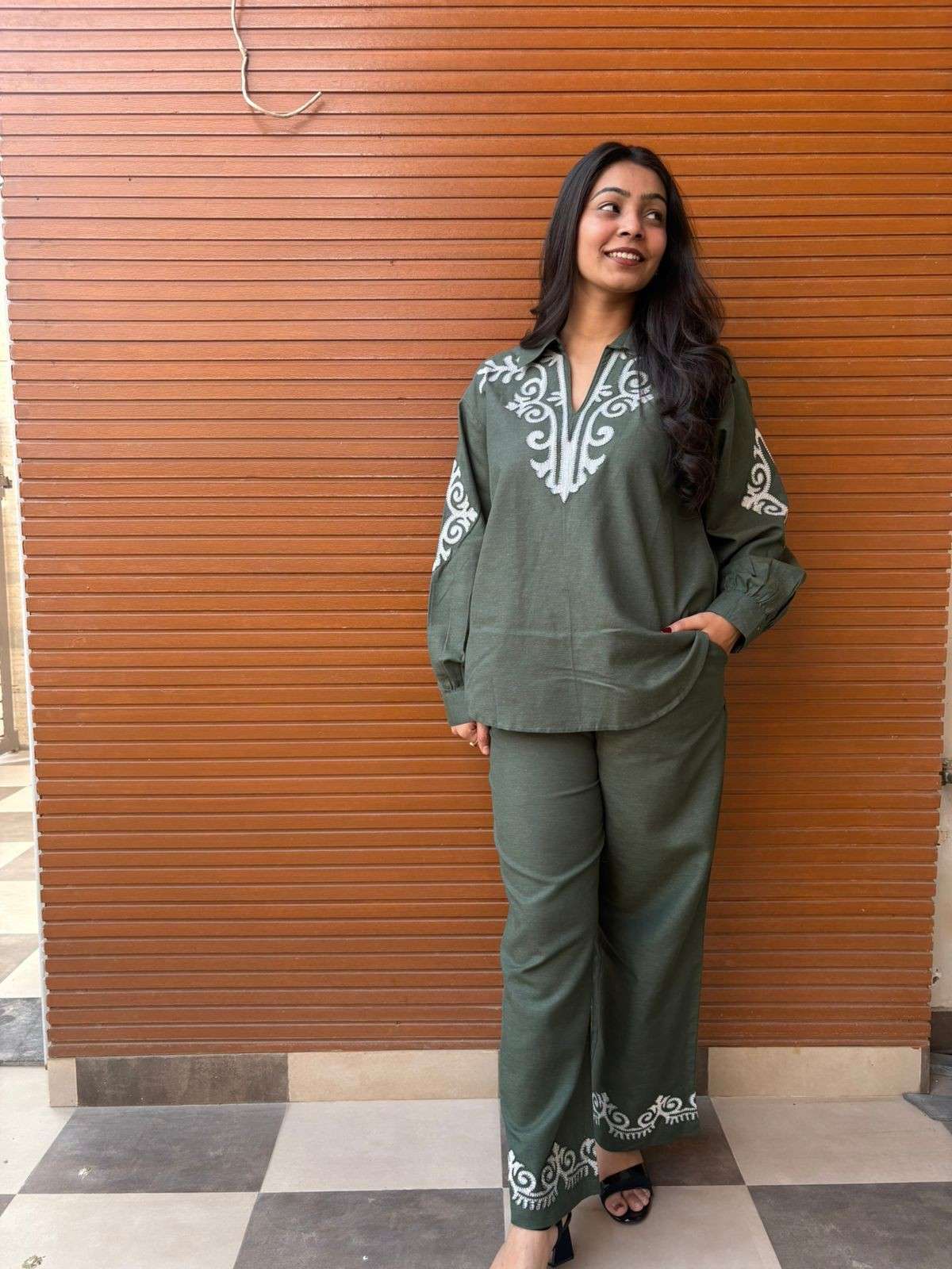 Linen embroidered coordset