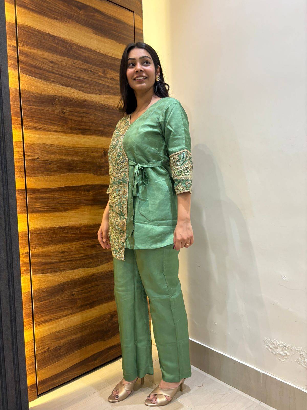 Angrakha Mastani coordset