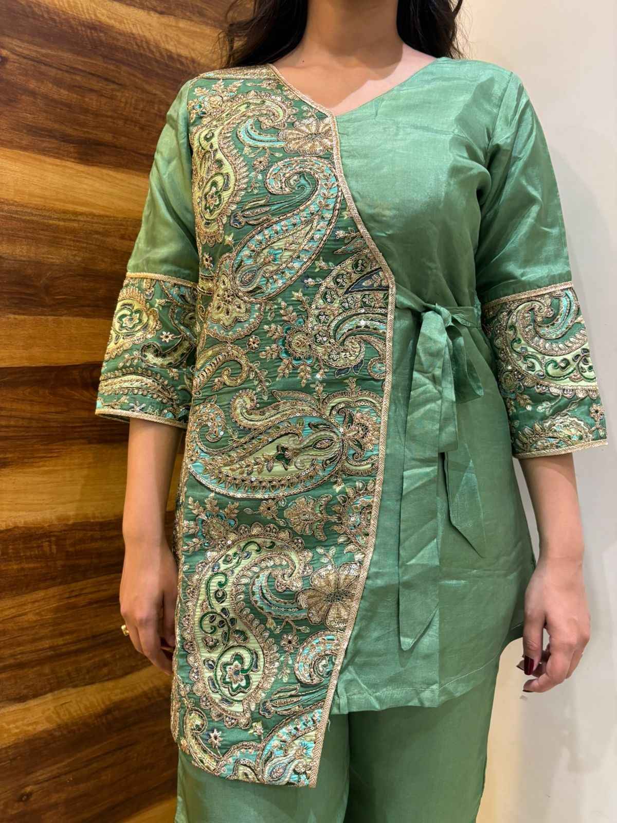 Angrakha Mastani coordset