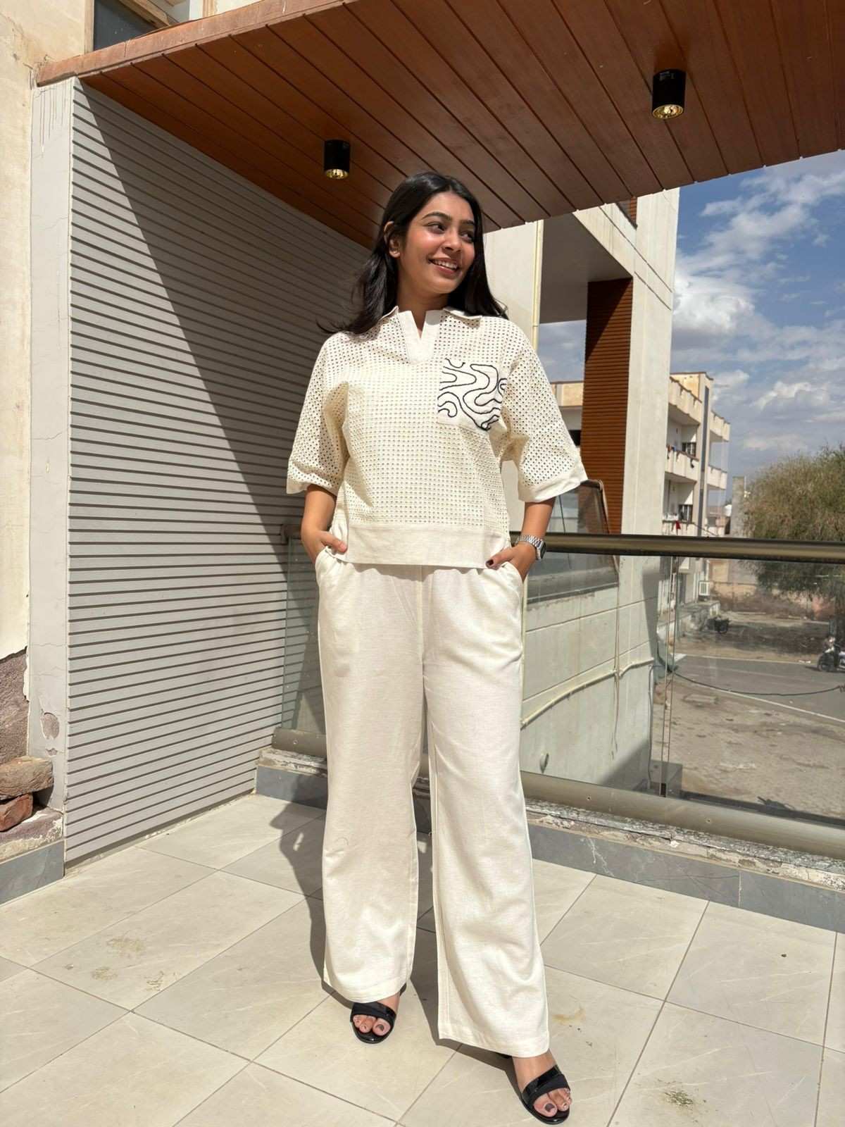 Cutwork Crop Coordset