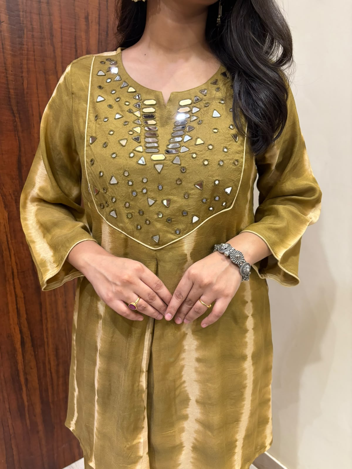 Aaina Muslin Coordset- Olive green