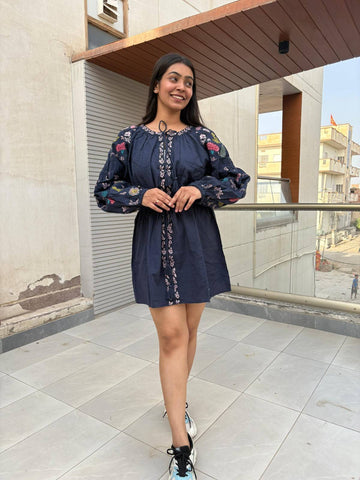 Cotton embroidered short dress