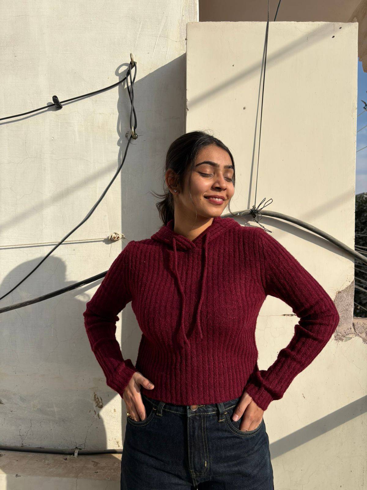 Woolen short hoodie