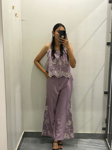 Embroidered crop top coordset