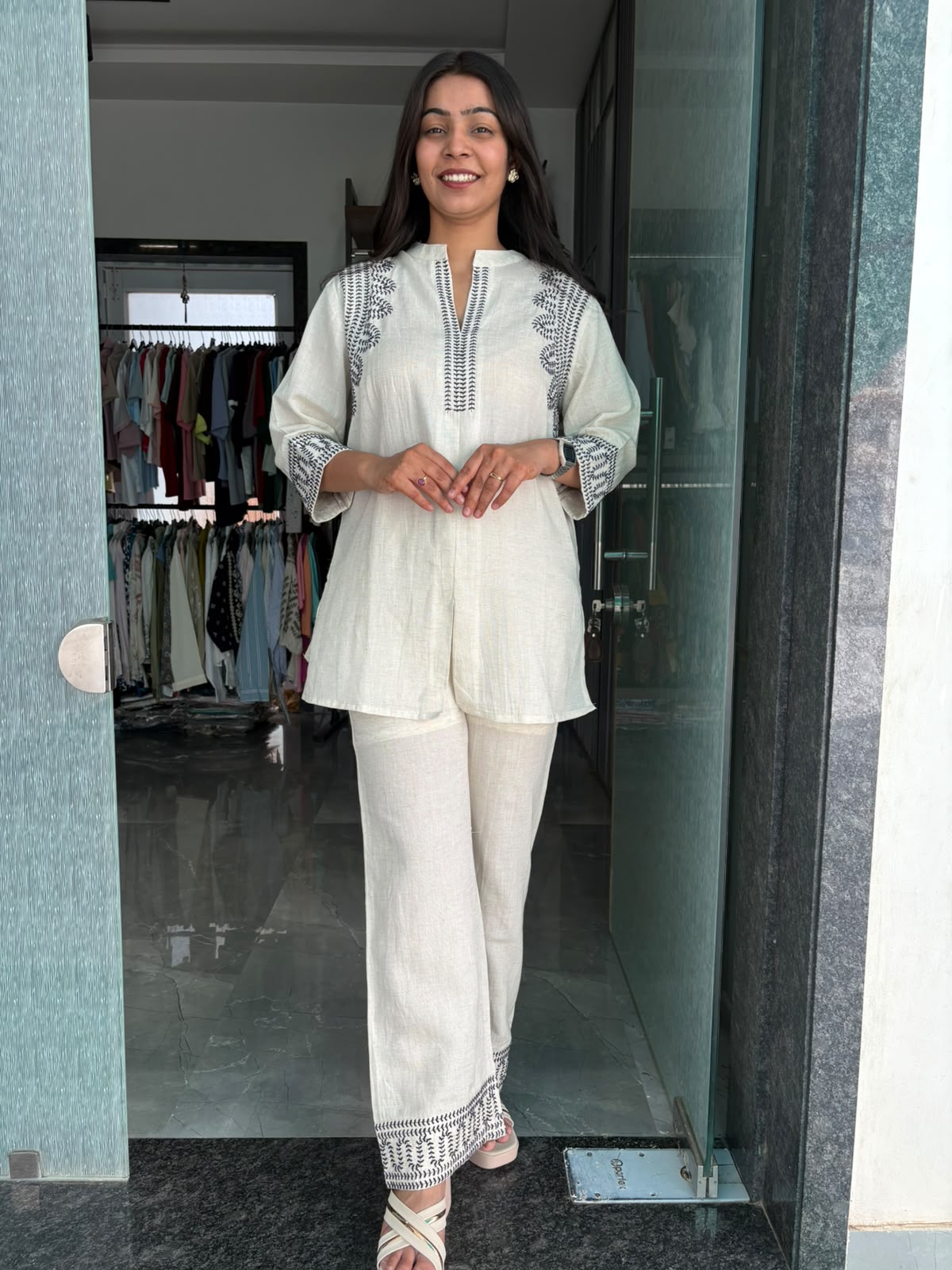 Embroidered linen Coordset